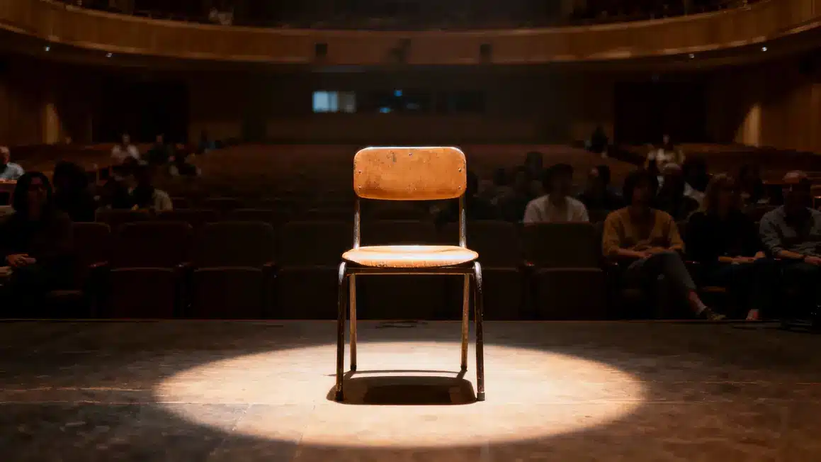 Chaise Vide cérémonie Nobel symbole absence auditorium